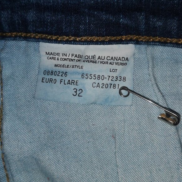 Tommy Hilfiger Men's Size 32 Made in Canada Euro Flare Blue Jeans - Picture 3 of 11